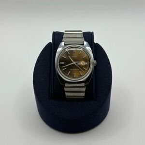 Vintage 70s Timex Quartz Mens Wrist Watch Dyna Beat 40mm